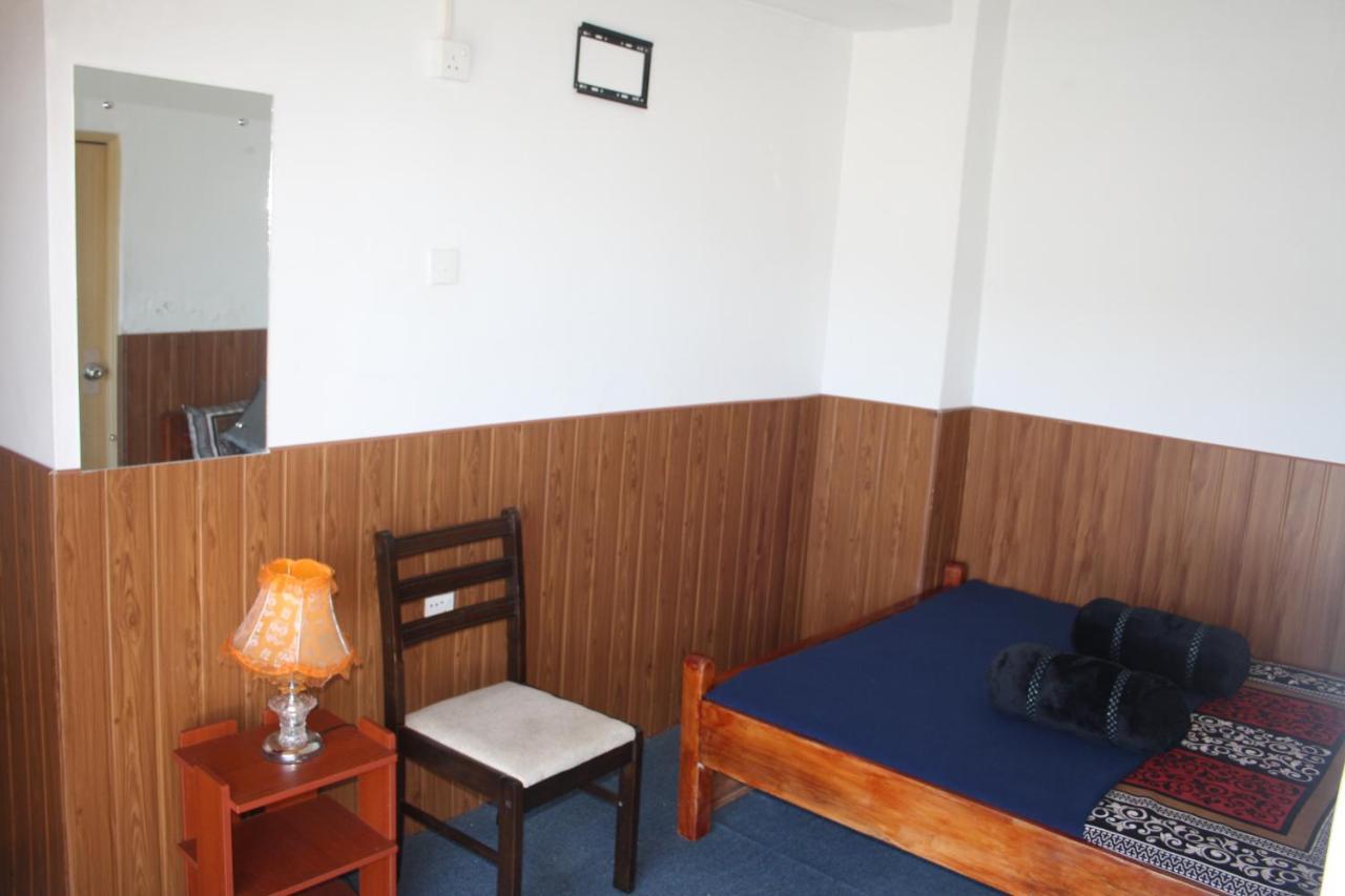 Bezel Bungalow 努沃勒埃利耶 外观 照片