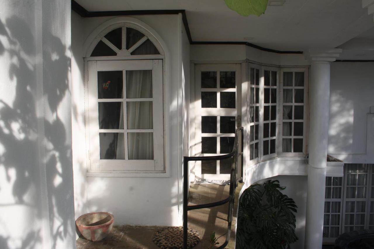 Bezel Bungalow 努沃勒埃利耶 外观 照片
